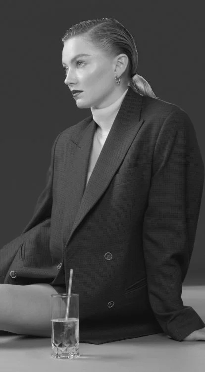 Vmag - Okay Kaya, Astrid S, Thea, Rawdah and Anna of the North